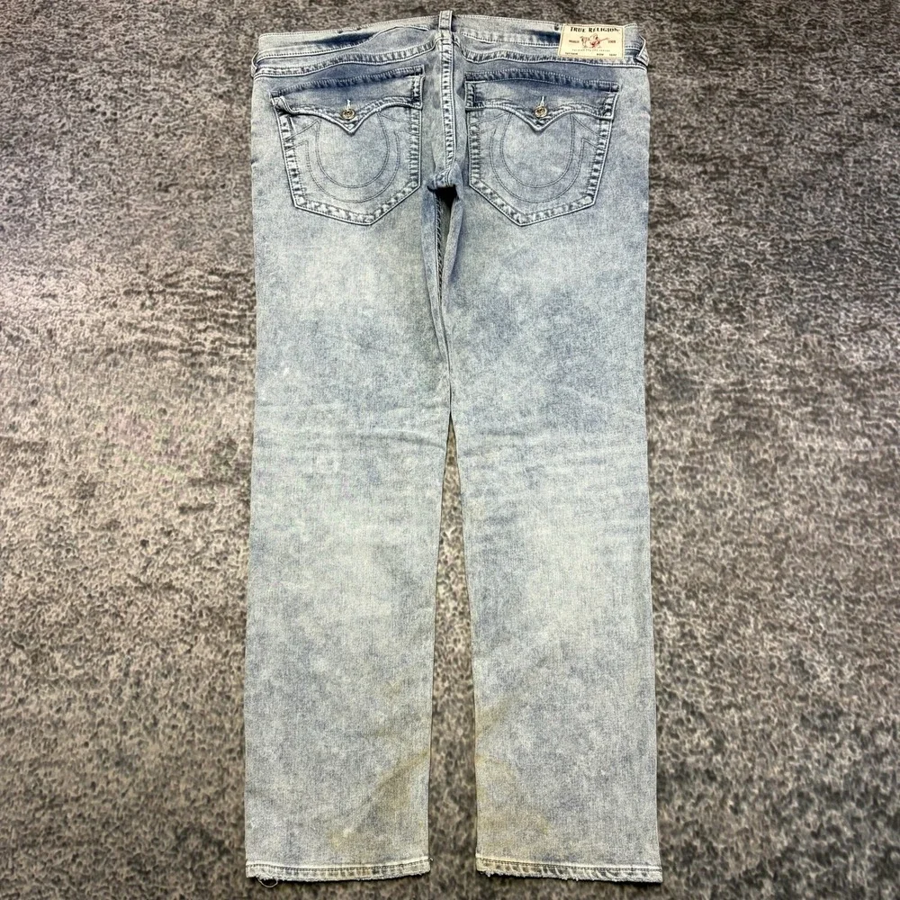 True Religion Ricky Jeans Relaxed Straight 42x33 Acid Wash Blue Flap Pockets
